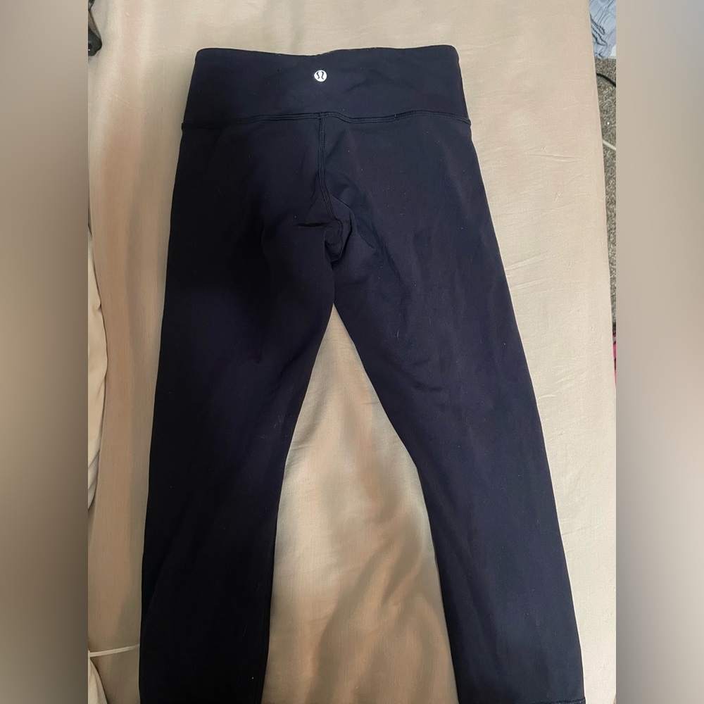 Lululemon capri length navy size 4